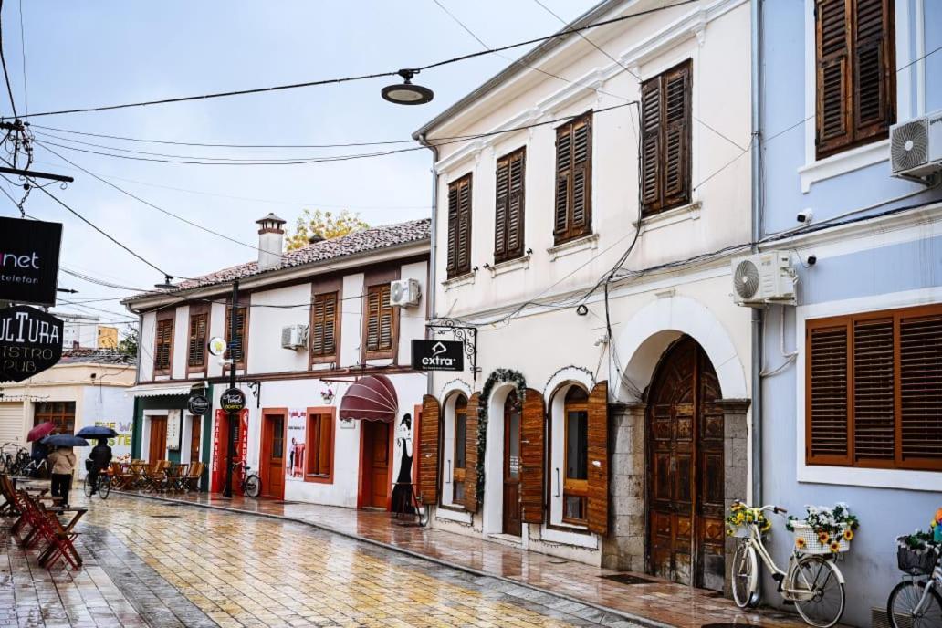 Mon Ami Boutique Hotel Shkodër Eksteriør billede